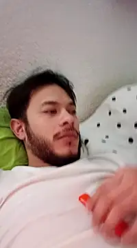 Snapshot of wAlewaxa chatting on February 13, 2025, 5:37 am wAlewaxa online show from February 13, 2025, 5:37 am