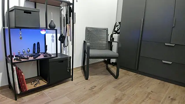 Snapshot of molicaremolicare chatting on March 24, 2026, 7:25 pm molicaremolicare online show from March 24, 2026, 7:25 pm