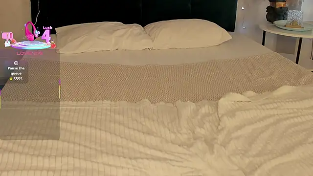 Snapshot of Lina_Kiss_Me chatting on December 15, 2025, 2:45 pm Lina Kiss Me online show from December 15, 2025, 2:45 pm