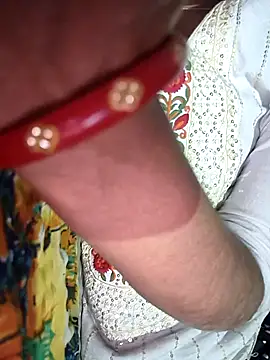 lovely----bhabhi online show from December 20, 2025, 1:14 pm