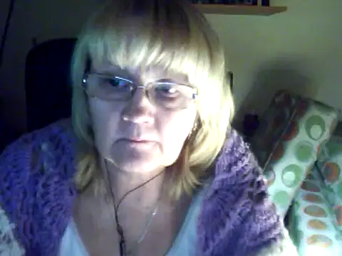 Snapshot of Violet5364 chatting on February 28, 2025, 11:12 pm Violet5364 online show from February 28, 2025, 11:12 pm
