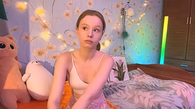 BeckyDwinell online show from February 13, 2025, 9:30 am