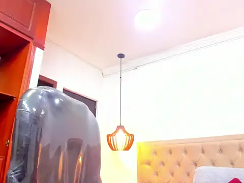 emma purple  online show from November 22, 2025, 5:23 pm