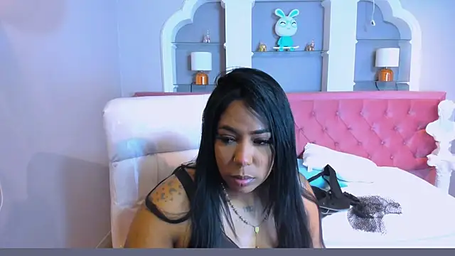 emma purple  online show from February 10, 2025, 7:38 pm