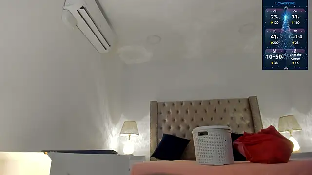 CandieGilson   online show from December 22, 2025, 12:05 pm