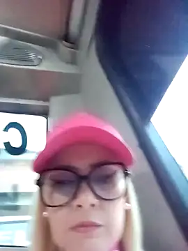 CandieGilson   online show from March 10, 2026, 11:14 am