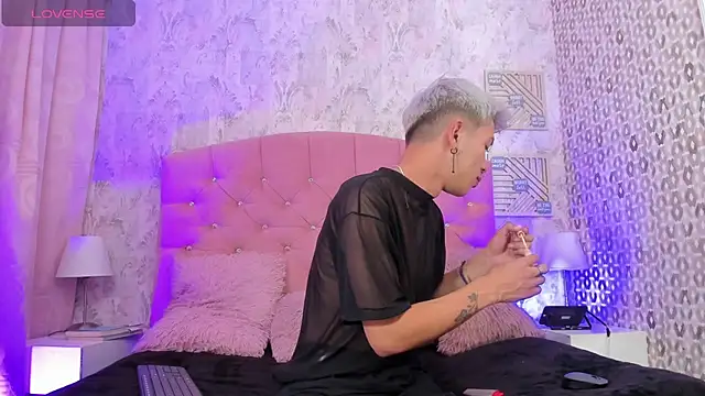 Ianwayne online show from February 28, 2025, 6:41 pm