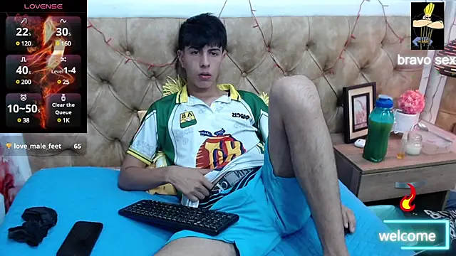 Estiv18  online show from March 8, 2025, 5:28 am
