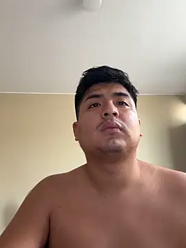 Snapshot of Luis3412ale chatting on June 1, 2026, 5:23 pm Luis3412ale online show from June 1, 2026, 5:23 pm