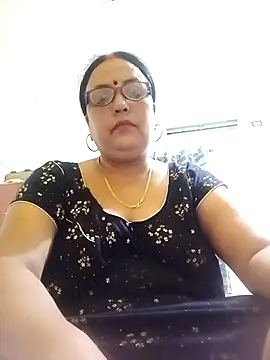 Kiyara8 online show from October 1, 2025, 9:14 am