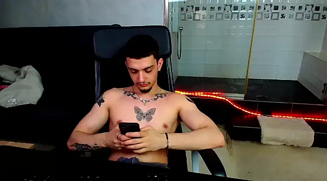 OscarGriffin online show from February 22, 2025, 3:14 pm