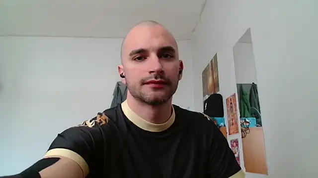 OskarBreno online show from May 21, 2026, 8:01 am