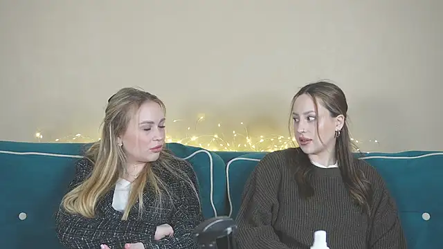 Snapshot of girlstirp chatting on March 8, 2025, 6:32 am girlstirp online show from March 8, 2025, 6:32 am