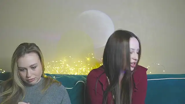 Snapshot of girlstirp chatting on March 10, 2025, 7:00 am girlstirp online show from March 10, 2025, 7:00 am