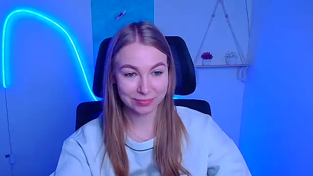 Dana flowers online show from December 2, 2025, 6:48 am