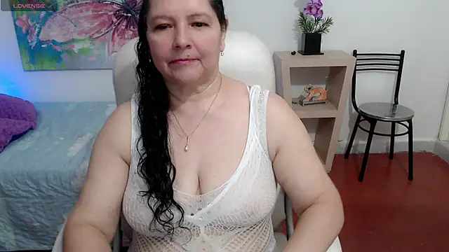 Snapshot of leonela_69 chatting on March 15, 2025, 11:50 pm leonela 69 online show from March 15, 2025, 11:50 pm