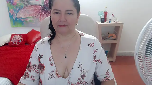 leonela 69 online show from November 7, 2025, 1:54 am