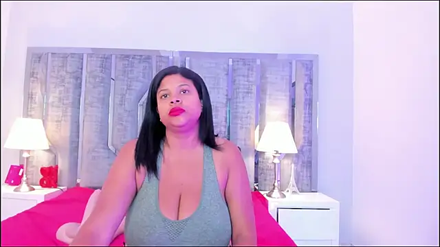 Ciara Benet online show from December 2, 2025, 12:07 pm