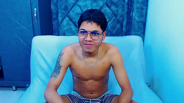 David Gil19 online show from January 8, 2026, 3:23 am