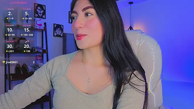 Miller Vanessa  online show from November 17, 2025, 8:24 pm