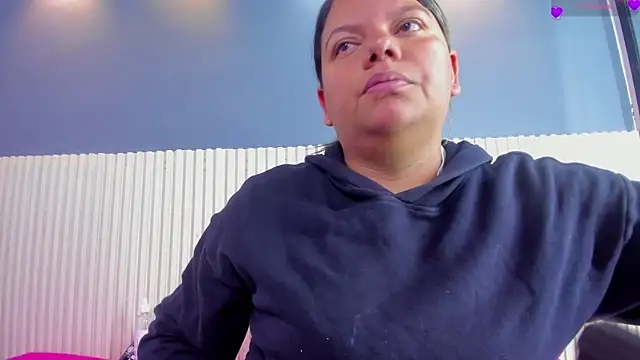 Snapshot of Aida-nicolle chatting on November 29, 2025, 9:53 am Aida-nicolle online show from November 29, 2025, 9:53 am