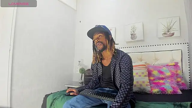 LooganX online show from September 16, 2025, 12:22 am