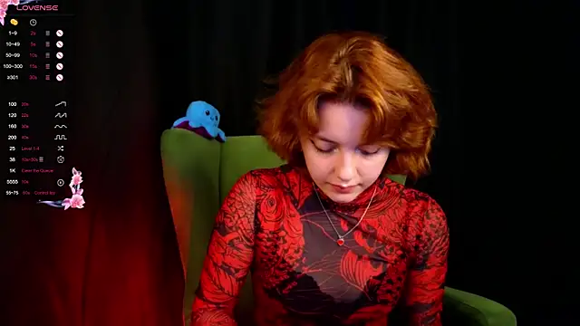 AmyGuerrero online show from September 25, 2025, 1:50 pm