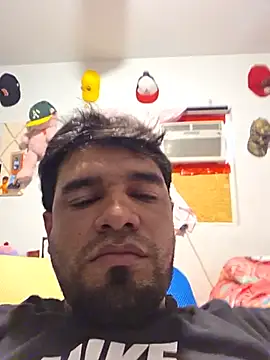 guajiro276565 online show from May 28, 2026, 8:37 pm