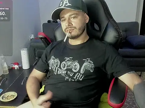 ragnar lothbrok777 online show from December 20, 2025, 10:23 pm