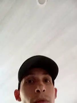 Isak Millan online show from October 17, 2025, 8:21 pm