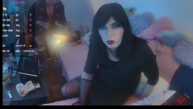 MissNadiaX06 online show from March 17, 2025, 10:40 pm