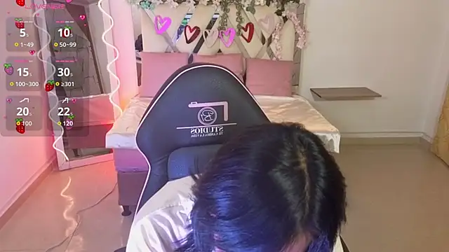 LUDO KITTY TAY online show from September 20, 2025, 3:33 am