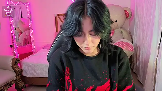 LUDO KITTY TAY online show from September 13, 2025, 3:06 am