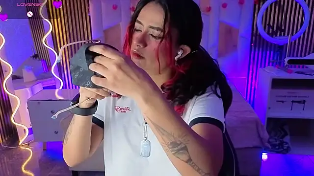 kristen tay online show from March 31, 2026, 3:19 am