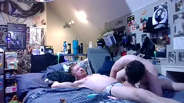 Sk00byJaXxX212 online show from November 4, 2025, 2:48 am