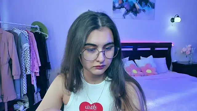 Snapshot of GabriellaMays chatting on February 19, 2025, 8:22 am GabriellaMays online show from February 19, 2025, 8:22 am