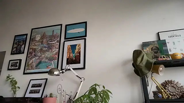 MikymikeBBWD online show from November 27, 2025, 11:43 am