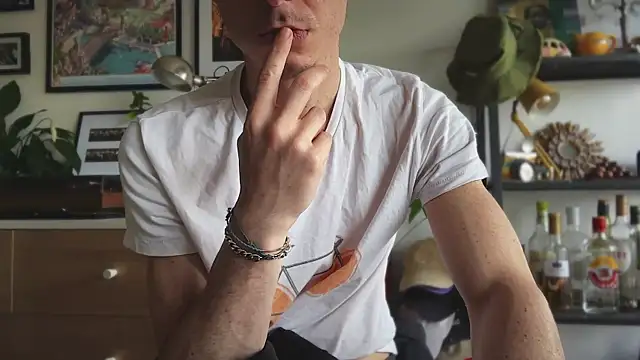 MikymikeBBWD online show from April 18, 2026, 11:12 am