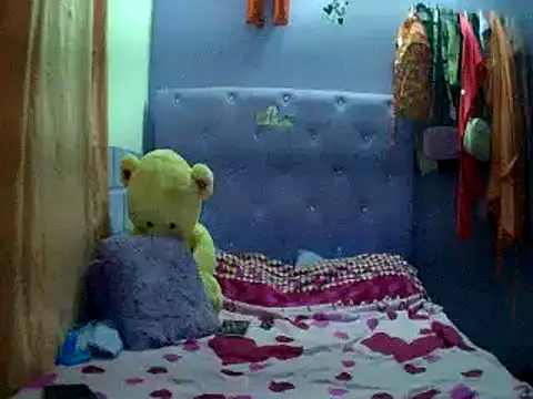 Guardianahot online show from March 20, 2025, 11:23 pm