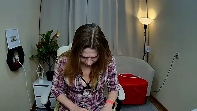 TessaDaybreak online show from February 21, 2026, 7:43 am