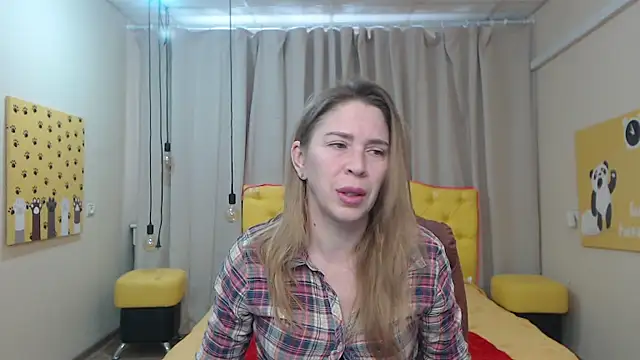 TessaDaybreak online show from February 18, 2026, 7:49 am