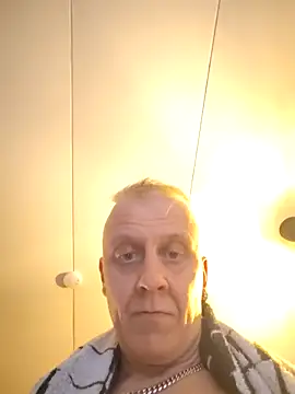 Teemu online show from March 10, 2025, 3:41 pm