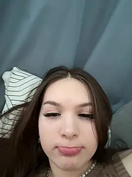 -Amora online show from February 19, 2026, 12:13 pm