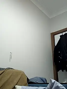 Snapshot of BellBort chatting on December 14, 2025, 10:15 pm BellBort online show from December 14, 2025, 10:15 pm