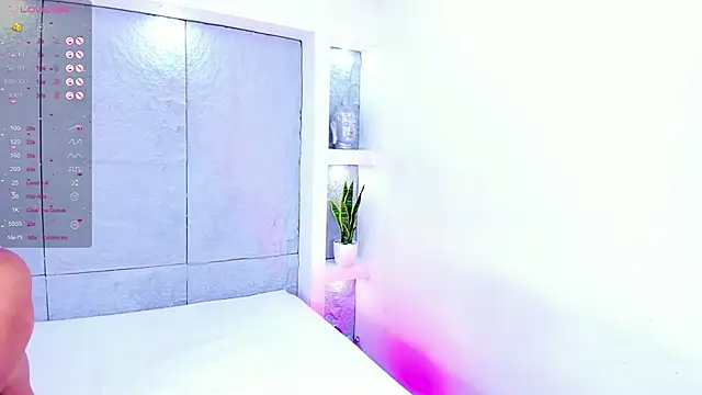 MiaMistrex online show from September 28, 2025, 4:52 am