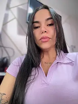 Naatalia online show from October 9, 2025, 6:19 pm