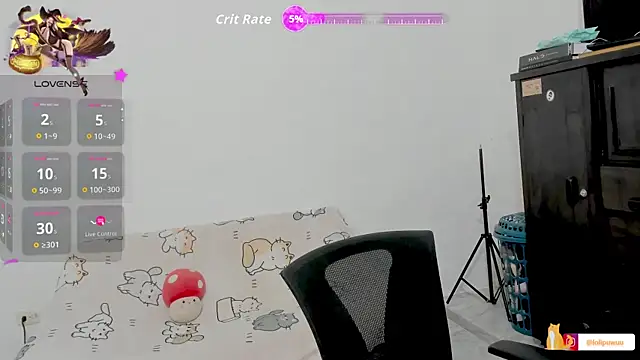 Naoko 7w7 online show from October 13, 2025, 10:10 pm