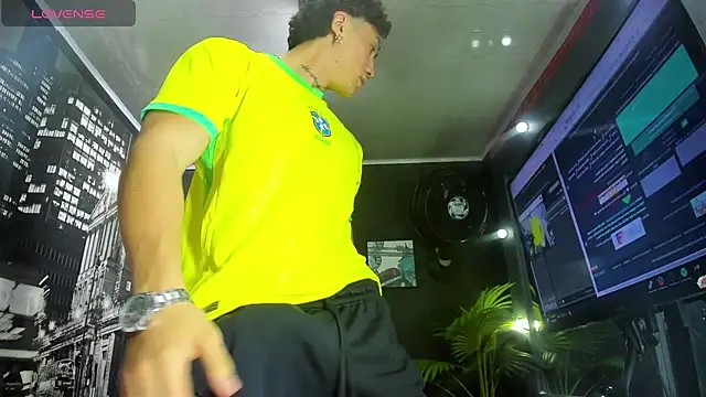 KaryBig3 online show from March 14, 2025, 4:21 am