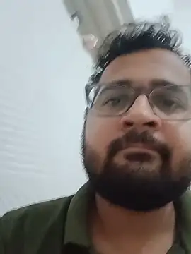 Snapshot of susthovai chatting on June 22, 2026, 6:27 pm susthovai online show from June 22, 2026, 6:27 pm