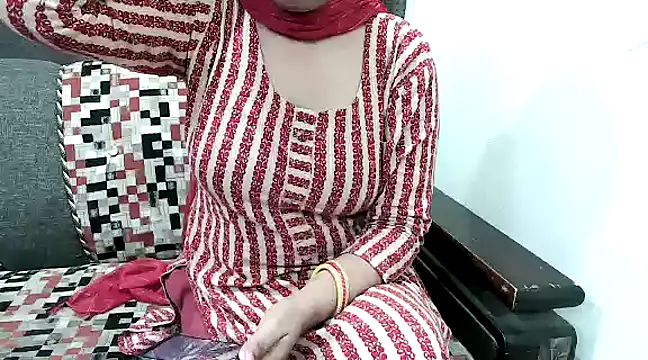 Snapshot of elgaseecat chatting on February 28, 2025, 8:53 am elgaseecat online show from February 28, 2025, 8:53 am